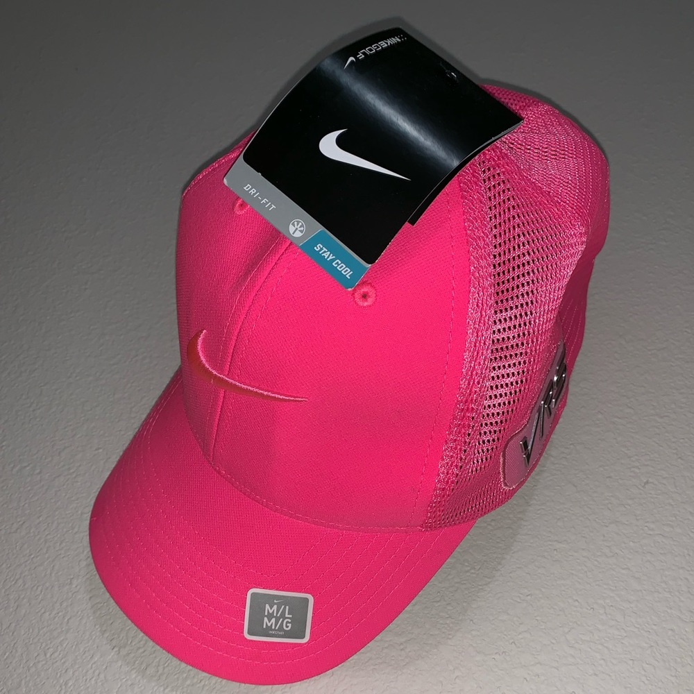 Women’s Nike hat